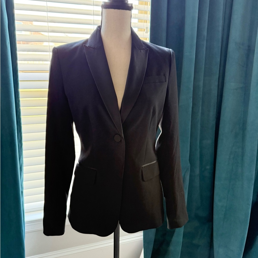 Forever 21 Black Blazer with Satin Lapels